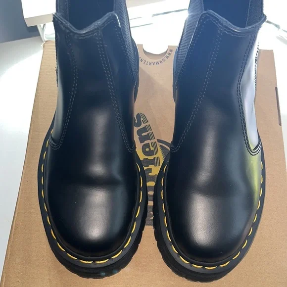 DR. MARTENS SMOOTH LEATHER PLATFORM CHELSEA BOOTS - Picture 7 of 12